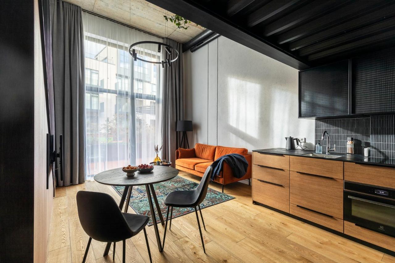 Stylish Loft With Terrace Paupys, Old Town Apartment Vilnius Bagian luar foto