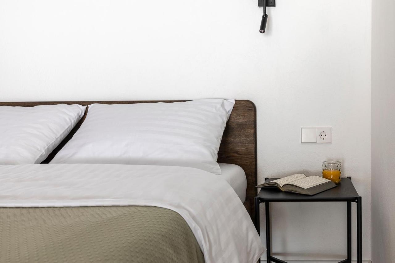 Stylish Loft With Terrace Paupys, Old Town Apartment Vilnius Bagian luar foto