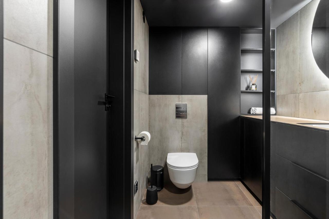 Stylish Loft With Terrace Paupys, Old Town Apartment Vilnius Bagian luar foto
