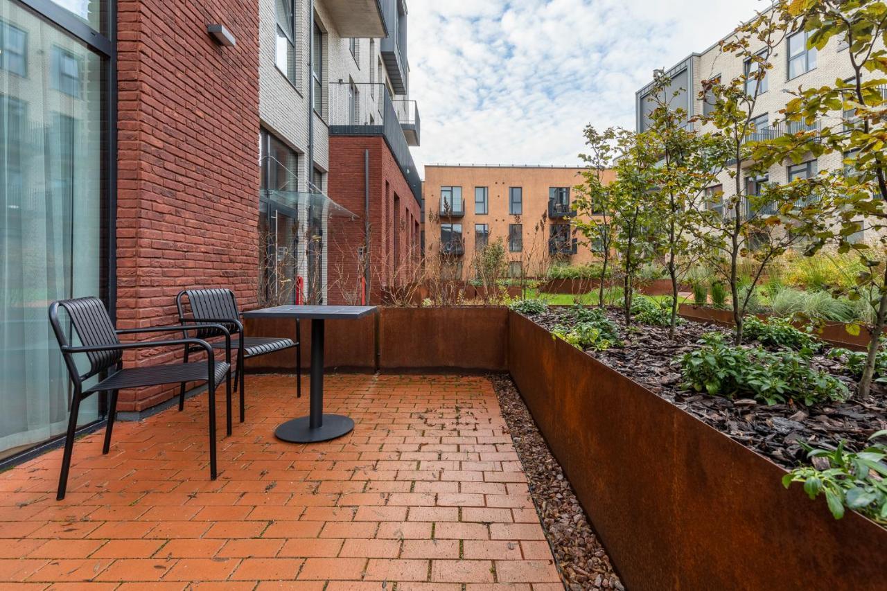 Stylish Loft With Terrace Paupys, Old Town Apartment Vilnius Bagian luar foto