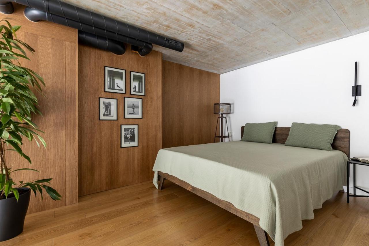 Stylish Loft With Terrace Paupys, Old Town Apartment Vilnius Bagian luar foto