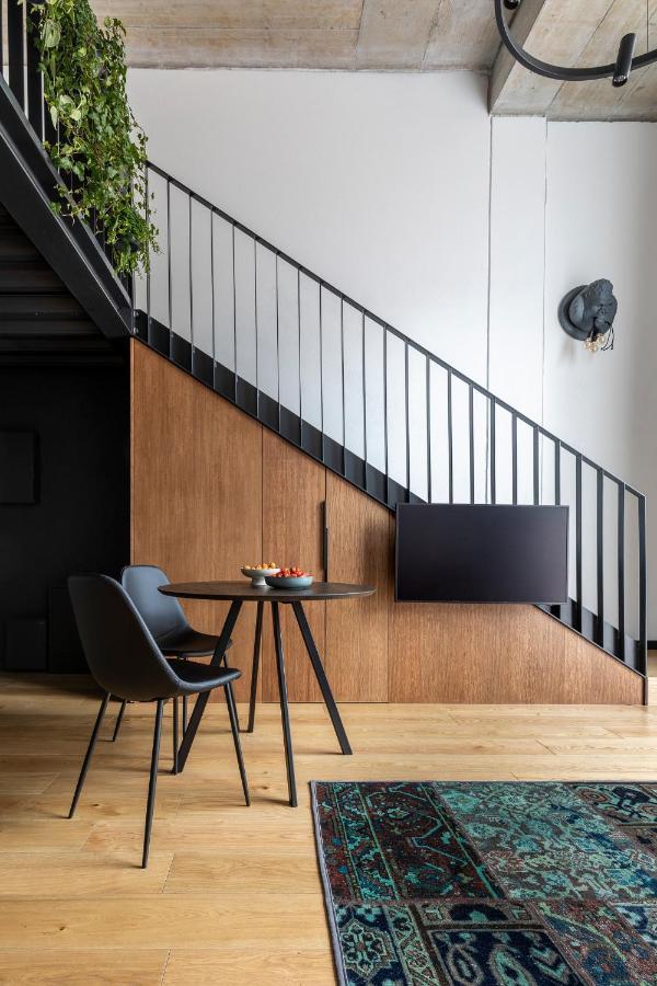 Stylish Loft With Terrace Paupys, Old Town Apartment Vilnius Bagian luar foto